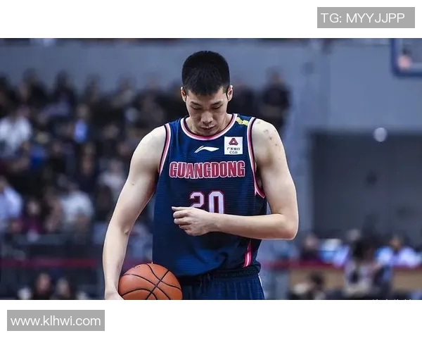 任骏飞在CBA赛场的崛起与挑战展现篮球运动员的拼搏精神与团队合作的重要性