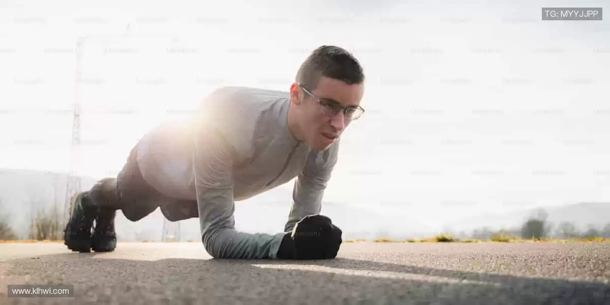 球星同款周边，把热爱穿在身上！👕